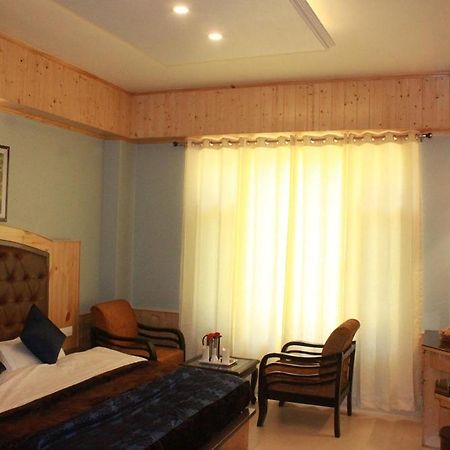 Hotel Bodh International Manāli Zewnętrze zdjęcie
