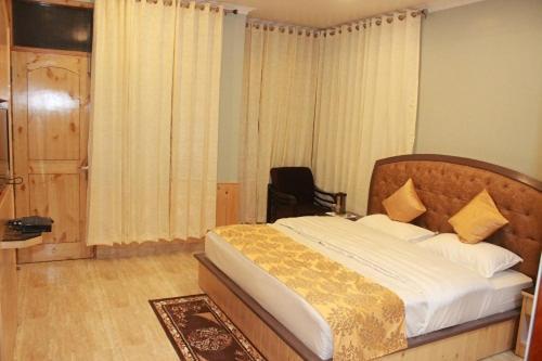 Hotel Bodh International Manāli Zewnętrze zdjęcie